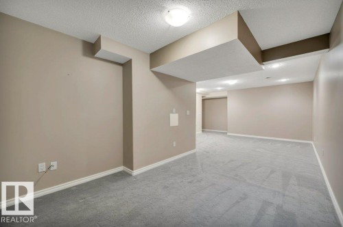#22 1651 46 St Nw, Edmonton, AB - Indoor