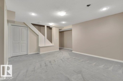 #22 1651 46 St Nw, Edmonton, AB - Indoor Photo Showing Other Room