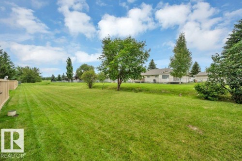 #22 1651 46 St Nw, Edmonton, AB - Outdoor