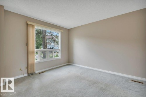 #22 1651 46 St Nw, Edmonton, AB - Indoor Photo Showing Other Room
