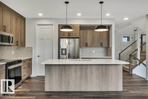 13 Hillwood Terrace, Spruce Grove, AB - Indoor Photo Showing Kitchen With Stainless Steel Kitchen With Upgraded Kitchen