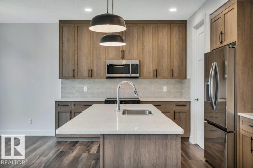 13 Hillwood Terrace, Spruce Grove, AB - Indoor Photo Showing Kitchen With Stainless Steel Kitchen With Upgraded Kitchen