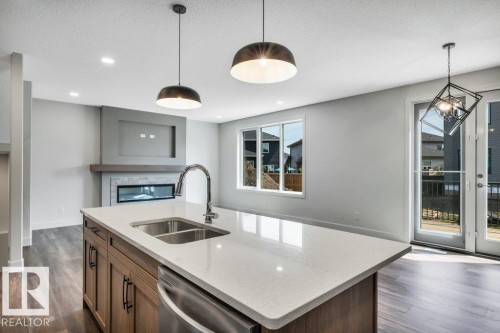 13 Hillwood Terrace, Spruce Grove, AB - Indoor Photo Showing Kitchen With Double Sink