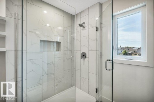 13 Hillwood Terrace, Spruce Grove, AB - Indoor Photo Showing Bathroom