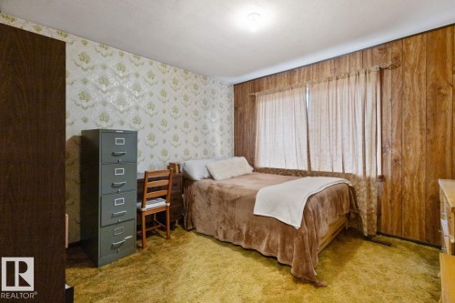 12044 50 Street Nw, Edmonton, AB - Indoor Photo Showing Bedroom