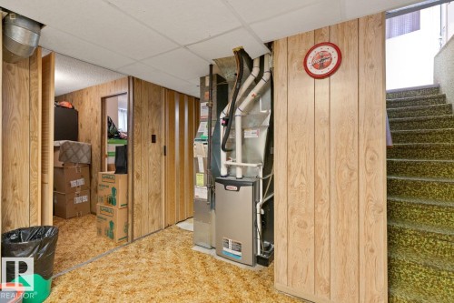 12044 50 Street Nw, Edmonton, AB - Indoor