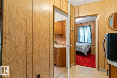 12044 50 Street Nw, Edmonton, AB - Indoor