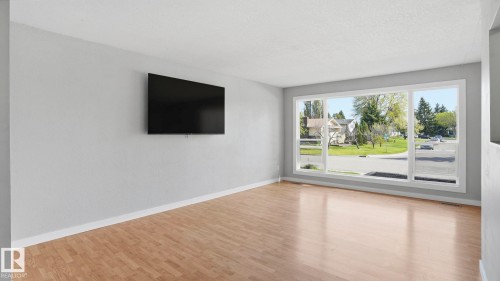 7 Beechmont Avenue, Spruce Grove, AB - Indoor