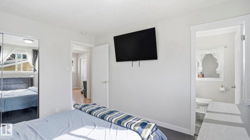 7 Beechmont Avenue, Spruce Grove, AB - Indoor Photo Showing Bedroom