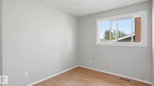 7 Beechmont Avenue, Spruce Grove, AB - Indoor Photo Showing Other Room