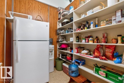 #506 54411 Rge Road 40, Rural Lac Ste. Anne County, AB - Indoor With Storage