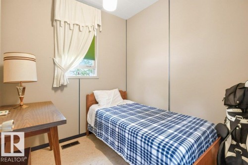 #506 54411 Rge Road 40, Rural Lac Ste. Anne County, AB - Indoor Photo Showing Bedroom