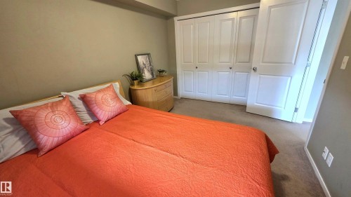 #310 5370 Chappelle Rd Sw Sw, Edmonton, AB - Indoor Photo Showing Bedroom