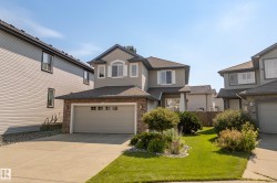 8385 SHASKE Crescent NW  Edmonton, AB T6R 0B4