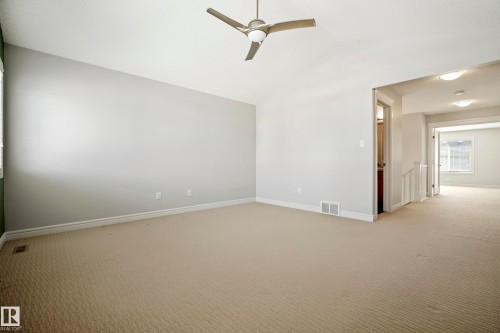 8385 Shaske Crescent Nw, Edmonton, AB - Indoor Photo Showing Other Room