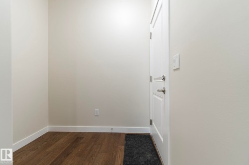 5736 176 Avenue Nw, Edmonton, AB - Indoor Photo Showing Other Room