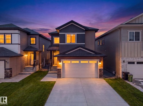 5736 176 Avenue Nw, Edmonton, AB - Outdoor With Facade