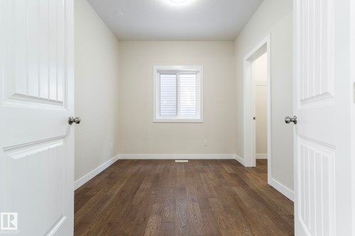 5736 176 Avenue Nw, Edmonton, AB - Indoor Photo Showing Other Room