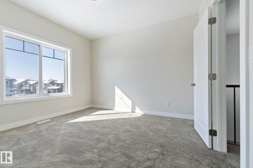 5736 176 Avenue Nw, Edmonton, AB - Indoor Photo Showing Other Room