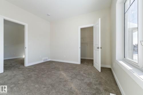5736 176 Avenue Nw, Edmonton, AB - Indoor Photo Showing Other Room