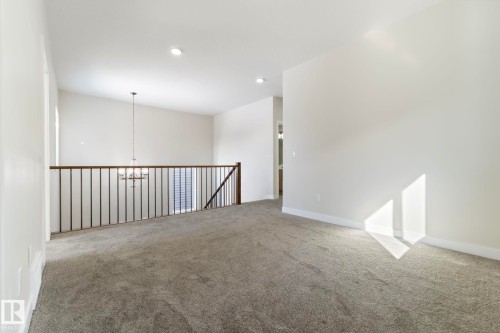 5736 176 Avenue Nw, Edmonton, AB - Indoor Photo Showing Other Room