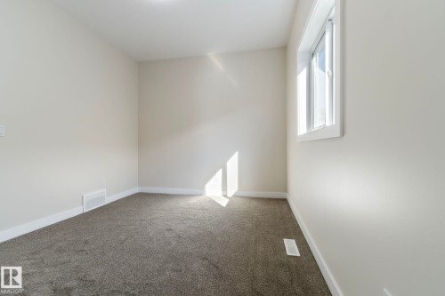 5736 176 Avenue Nw, Edmonton, AB - Indoor Photo Showing Other Room