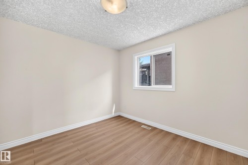 16619 72 Street Nw, Edmonton, AB - Indoor Photo Showing Other Room