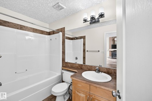 16619 72 Street Nw, Edmonton, AB - Indoor Photo Showing Bathroom