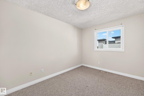 16619 72 Street Nw, Edmonton, AB - Indoor Photo Showing Other Room