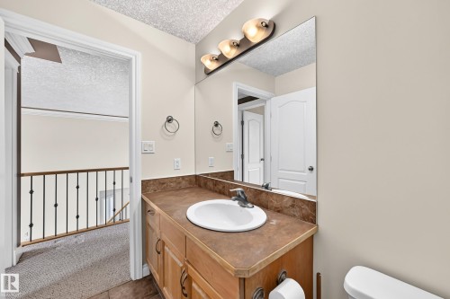 16619 72 Street Nw, Edmonton, AB - Indoor Photo Showing Bathroom