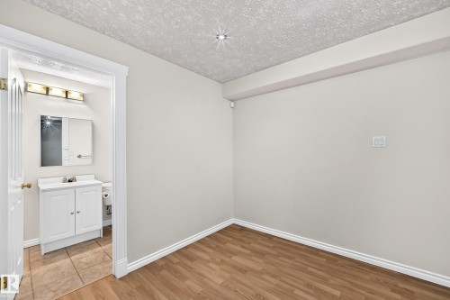 16619 72 Street Nw, Edmonton, AB - Indoor Photo Showing Other Room