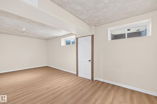 16619 72 Street Nw, Edmonton, AB - Indoor Photo Showing Other Room