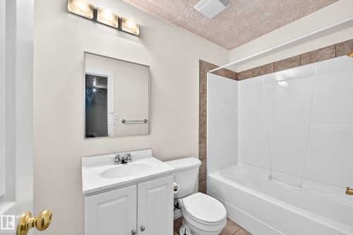 16619 72 Street Nw, Edmonton, AB - Indoor Photo Showing Bathroom