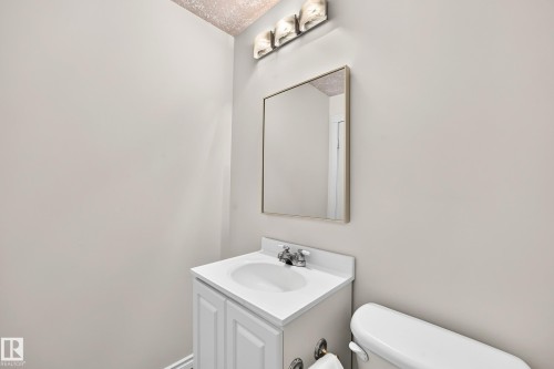 16619 72 Street Nw, Edmonton, AB - Indoor Photo Showing Bathroom