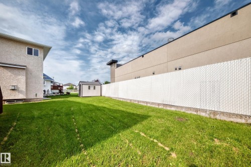 16619 72 Street Nw, Edmonton, AB - Outdoor