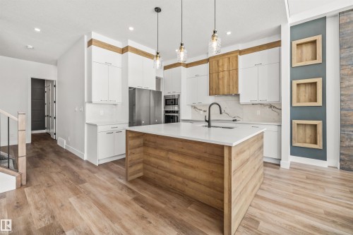 21 Sorel Avenue, Beaumont, AB - Indoor Photo Showing Kitchen With Upgraded Kitchen
