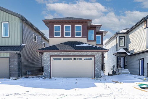 21 Sorel Avenue   Beaumont, AB T4X 1R1