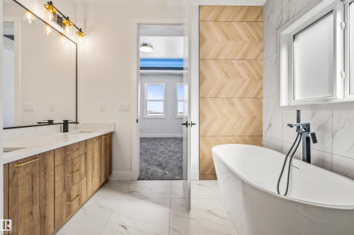 21 Sorel Avenue, Beaumont, AB - Indoor Photo Showing Bathroom
