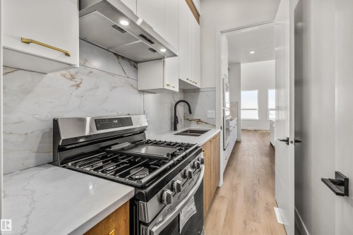 21 Sorel Avenue, Beaumont, AB - Indoor Photo Showing Kitchen