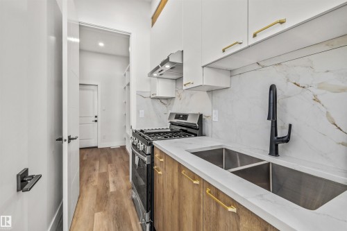 21 Sorel Avenue, Beaumont, AB - Indoor Photo Showing Kitchen