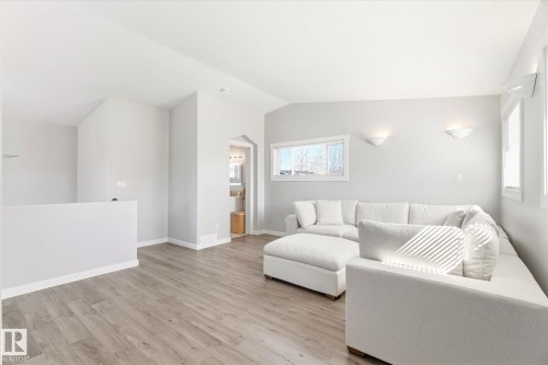 67 Arlington Drive, St. Albert, AB 