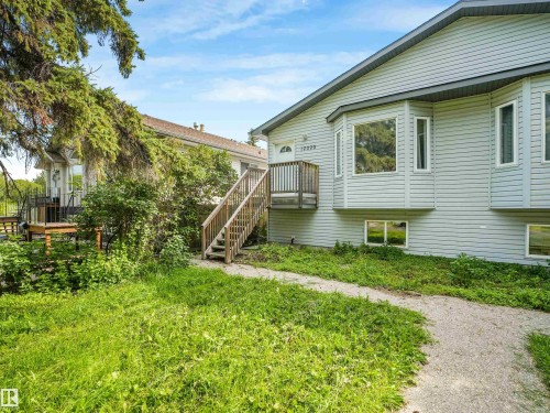 12027 105 Street Nw, Edmonton, AB - Outdoor