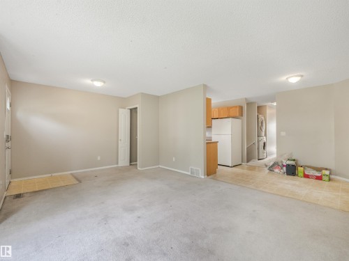 12027 105 Street Nw, Edmonton, AB - Indoor