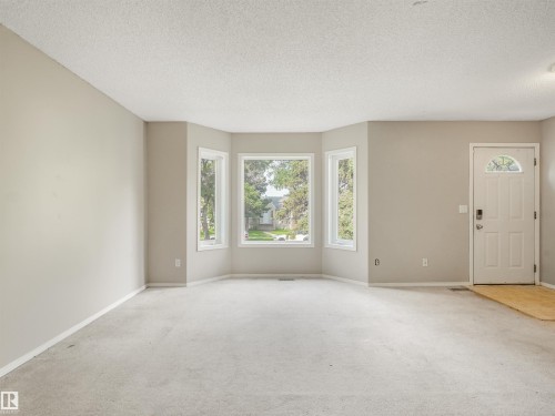 12027 105 Street Nw, Edmonton, AB - Indoor Photo Showing Other Room