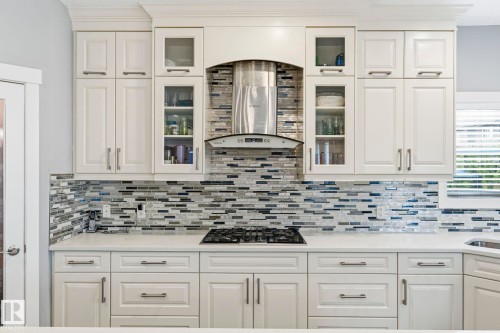 3808 Triomphe Boulevard, Beaumont, AB - Indoor Photo Showing Kitchen With Upgraded Kitchen