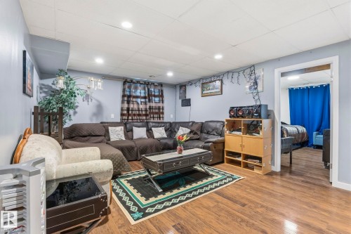 3808 Triomphe Boulevard, Beaumont, AB - Indoor