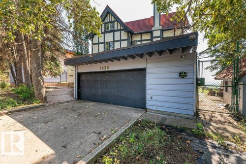 8638 Saskatchewan Drive Nw, Edmonton, AB - Outdoor