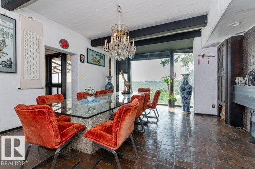 8638 Saskatchewan Drive Nw, Edmonton, AB - Indoor Photo Showing Dining Room