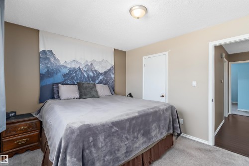 269 Centennial Drive, Wetaskiwin, AB - Indoor Photo Showing Bedroom