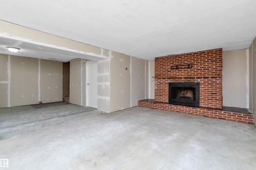 269 Centennial Drive, Wetaskiwin, AB - Indoor With Fireplace